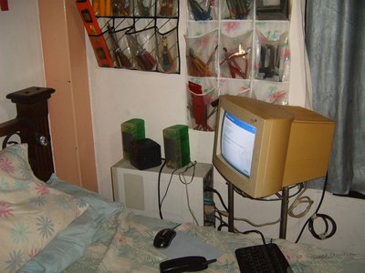 meti mi tiestico de computador al cuarto, para protejerlo de manos dañinas que andan suetas en la casa....?????