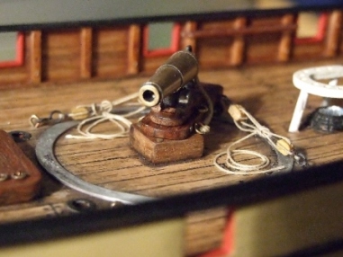carronada en crujía