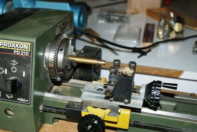 Construyo el cuerpo de la hélice. (6 mm de diámetro).