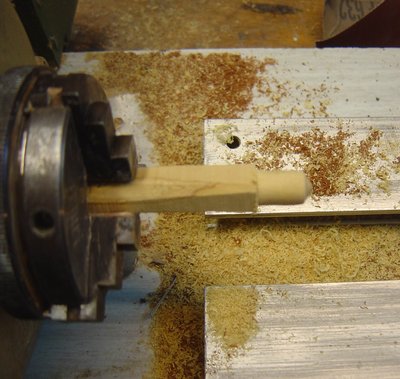 Rebajo en el torno hasta 8mm en este caso madera de boj.