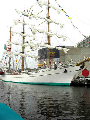 Cuauhtemoc_Bow_Qtr_800.jpg