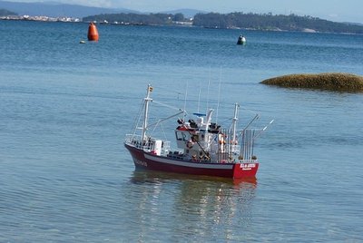 Aquí se ve al fondo la Isla de la Arosa ( Pontevedra)