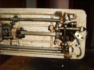 por lo menos yo le eche el ojo al conjunto de bielas excentricas que tiene, y c que las voy a utilizar para hacer la maqueta a vapor del misi, que reposara abajo del mueble que le haga...