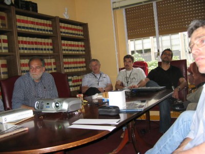 Cyrano, Joaquín, Guillén, Zapalobaco, Miguel P, Isidro y el Capitanvernon durante la presentación