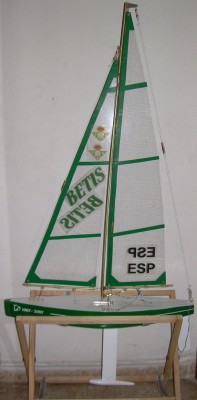 Mi velero Betis ya terminado
