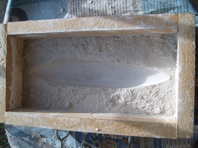 saco el bulbo de madera y me queda ya listo el molde de yeso..