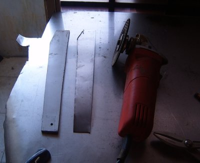 como no tenia aluminio, corte un trozo de una lamina de acero innoxidable la orza,