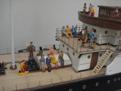 pasajeros en cubierta