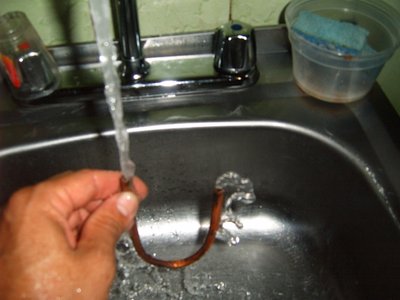 enfrio bajo el grifo..