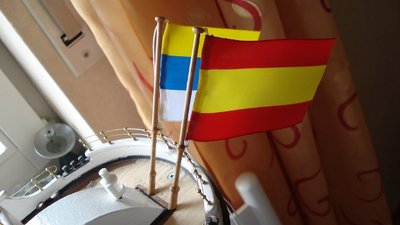 las banderas...espanyola y canaria...