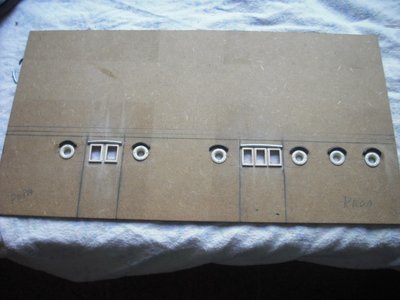 Mamparos de cubierta prncipal,son de DM de 3mm.