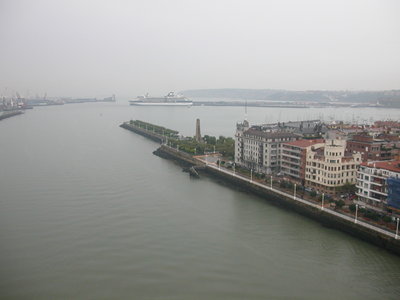 Impresionantes vistas desde el Puente Colgante... y con lluvia